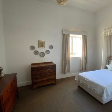 Standard-Room-Dwarsvlei-Guest-House-Karoo-Middelburg-Accommodation-Upstairs-Single-3